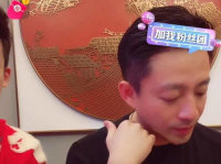 娱乐圈吃瓜爆料小游戏,跟随吃瓜群众，探寻明星背后的秘密